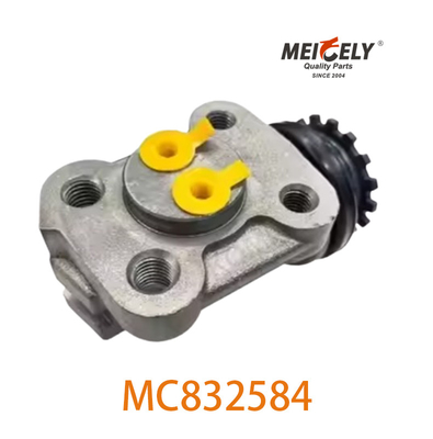 Oryginalny cylinder koła hamulcowego MC832584 MC832588