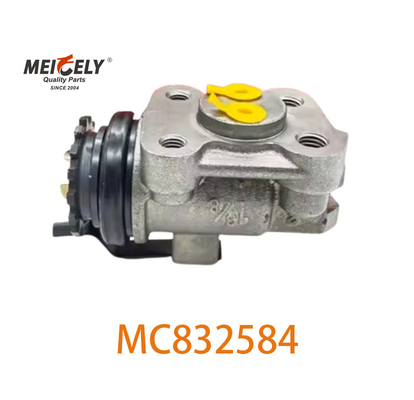 Oryginalny cylinder koła hamulcowego MC832584 MC832588