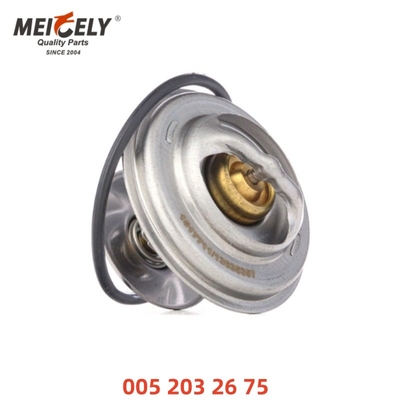 Termostat płynu chłodzącego silnika OEM 0052032675 1032000819 Dla Mercedesa-Benz