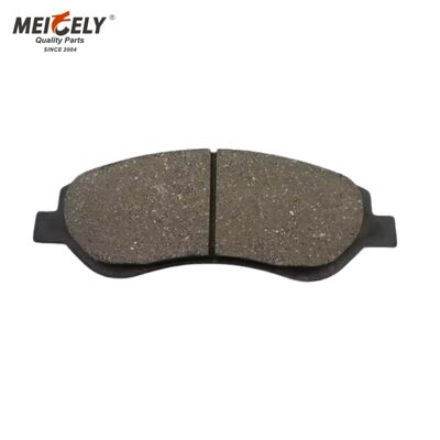 OEM 74213240774 Wysokiej jakości blokady hamulcowe 04465-42140 Premium Ceramic Brake Pads For RVI