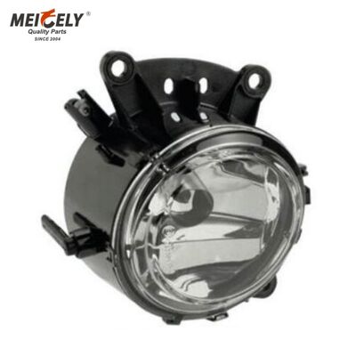Lampa przednia reflektor OEM 9608200456 Lampa przeciwmgielna P Reflektor do Mercedes Actros MP4 F